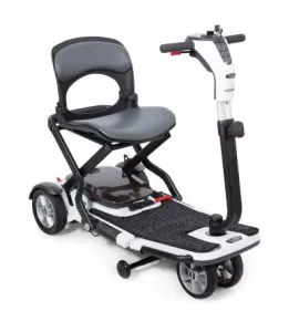 pride-gogo-folding-scooter-toronto-oakville-e1468172334967